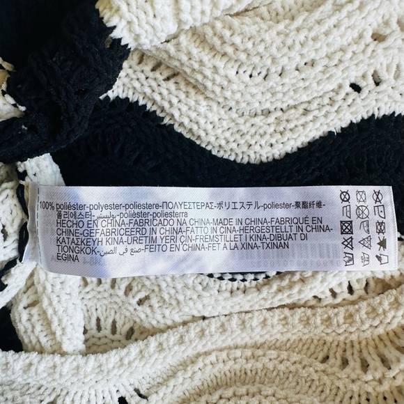 Women’s Sweater ZARA Funnel Neck Black White Zig Zag Stripe Long Sleeve Crop Top - Picture 7 of 8